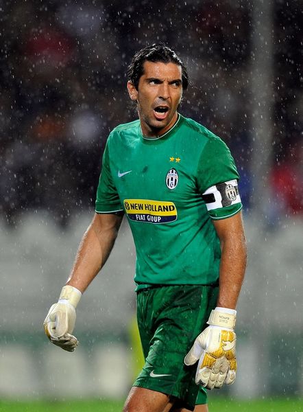 罗马诺：皇马球员们力挺阿隆索，高层愿再给他时间进行打磨