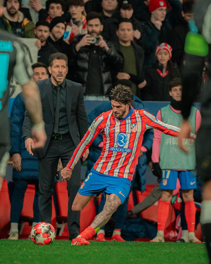 JDG官方：Tabe正式担任JDG战队主教练